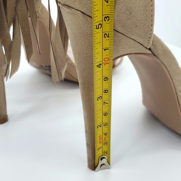 Women Qupid heel sandals, Size 9, Beige - Picture 7 of 9